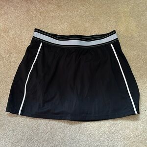 Halara Skirt Size Medium